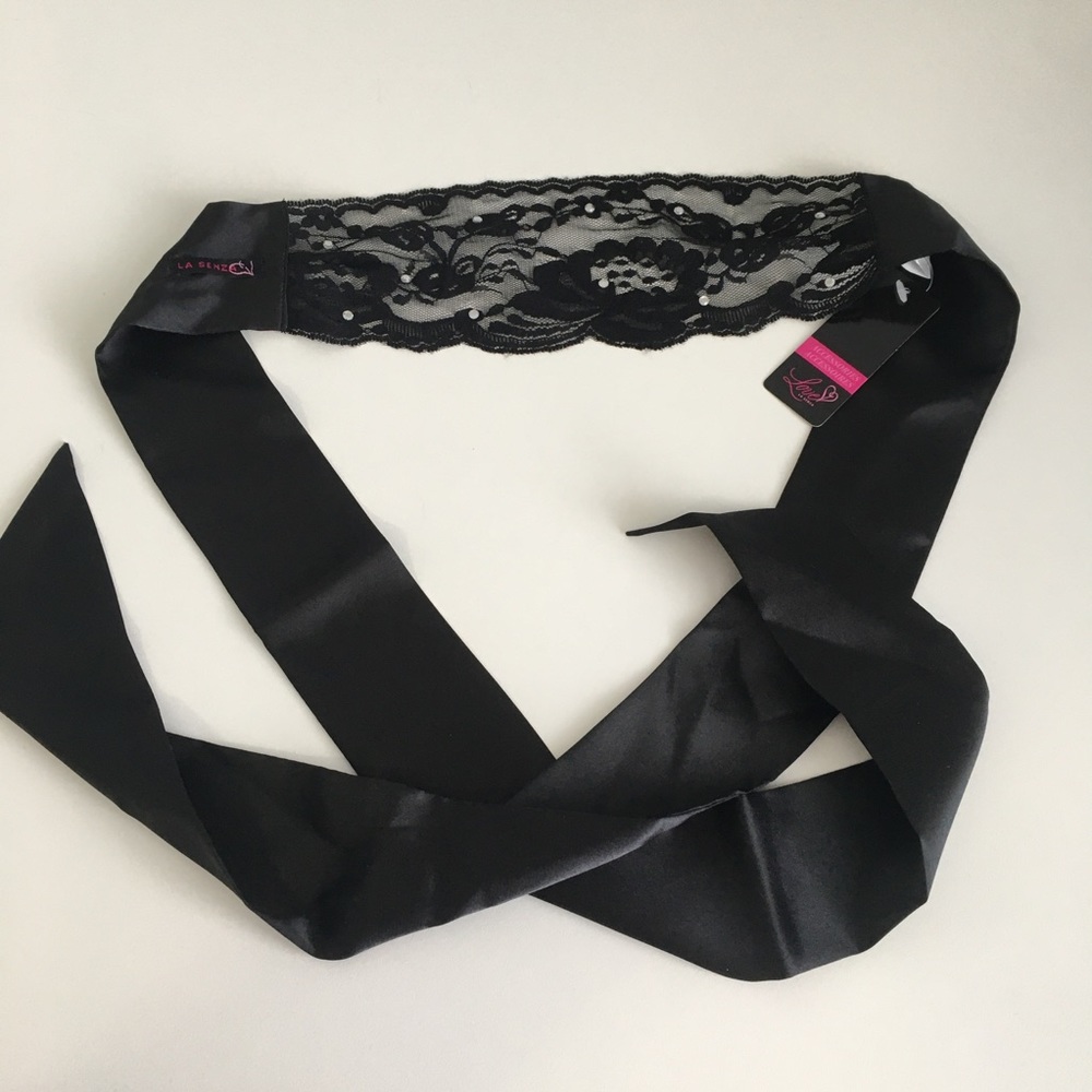 La Senza Women’s Sexy & Lacy Eye Mask for Play